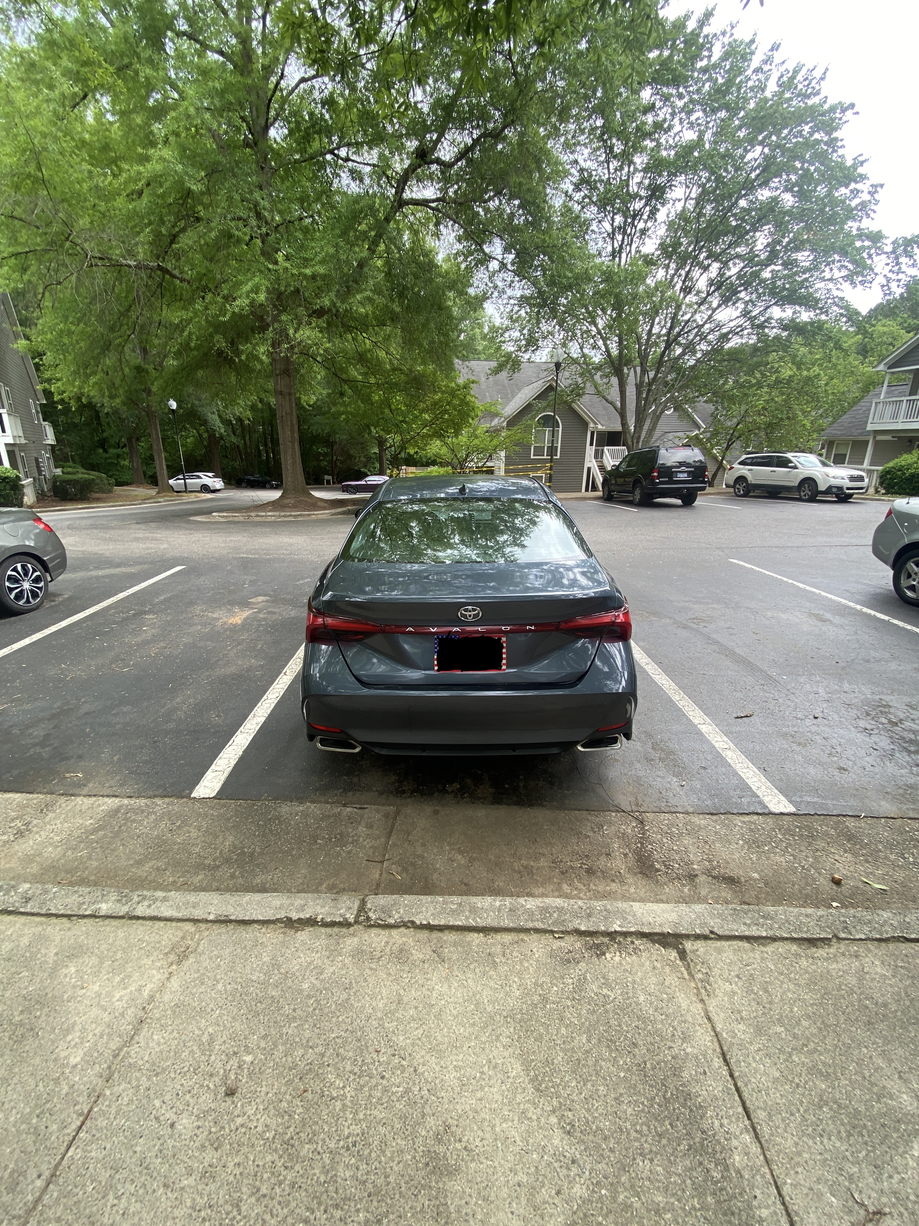 Used 2022 Toyota Avalon XLE FWD image 9