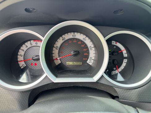 Used 2015 Toyota Tacoma 4x4 Access Cab V6 image 18