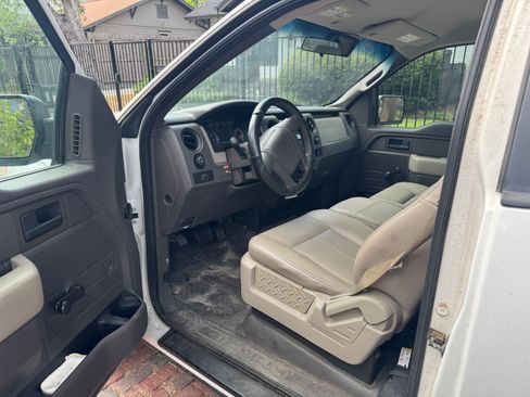 Used 2010 Ford F150 XL RWD image 9