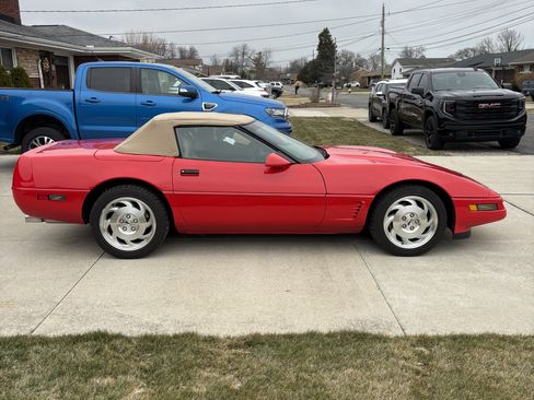Used 1996 Chevrolet Corvette Convertible image 4