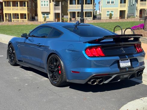 Used 2021 Ford Mustang Shelby GT500 w/ Technology Package image 8