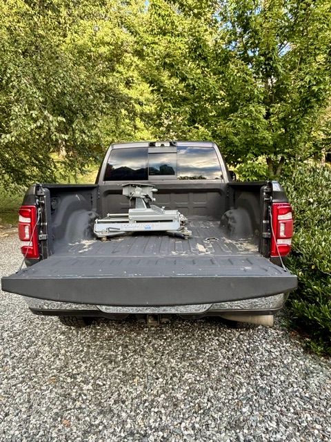 Used 2022 RAM 2500 Big Horn w/ Level C Equiment Group AWD/4WD image 10