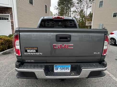 Used 2018 GMC Canyon SLE w/ SLE Convenience Package image 5