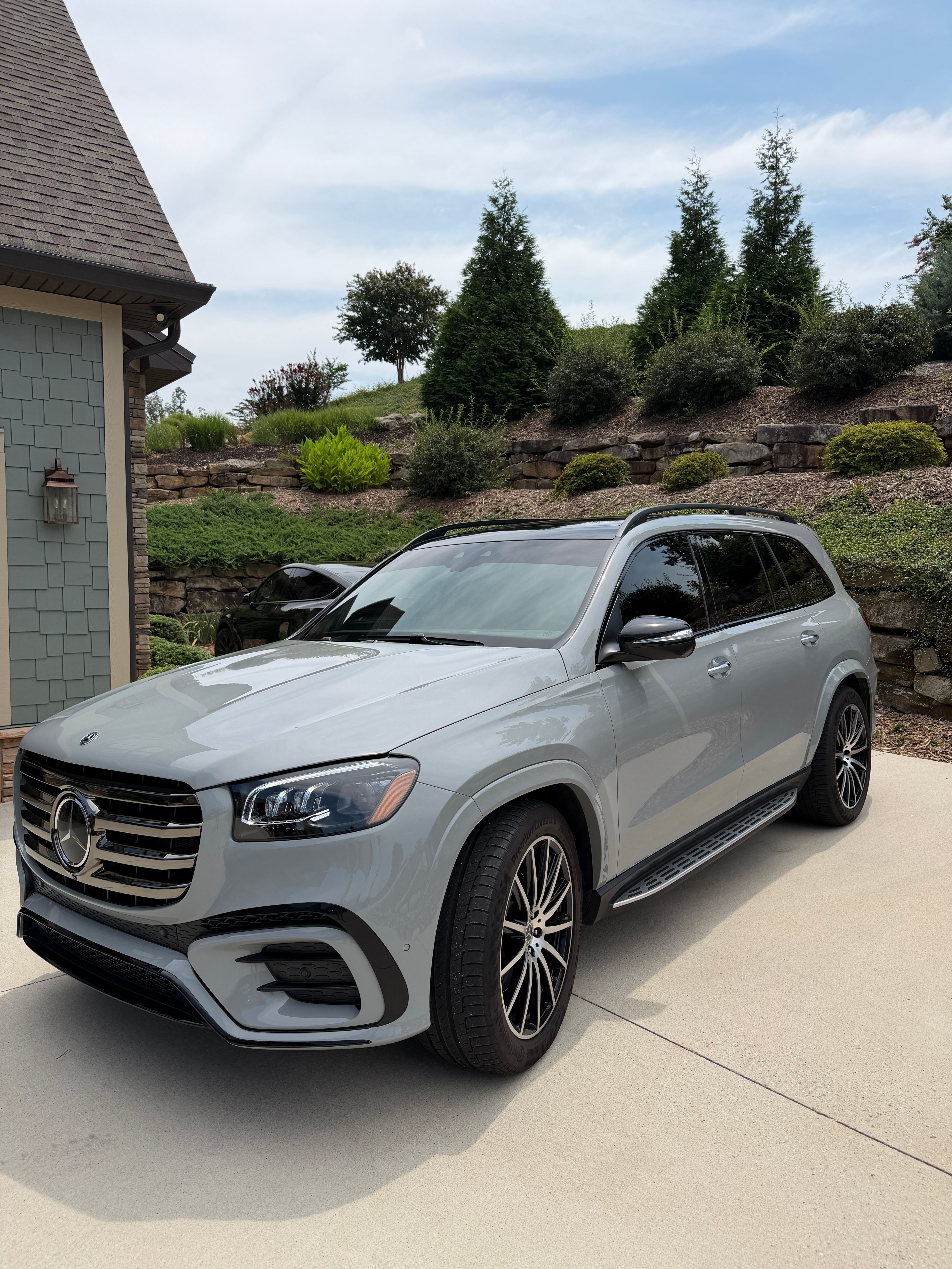 Used 2024 Mercedes-Benz GLS 580 4MATIC image 19