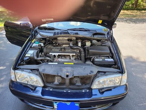 Used 2004 Volvo C70 LT image 18