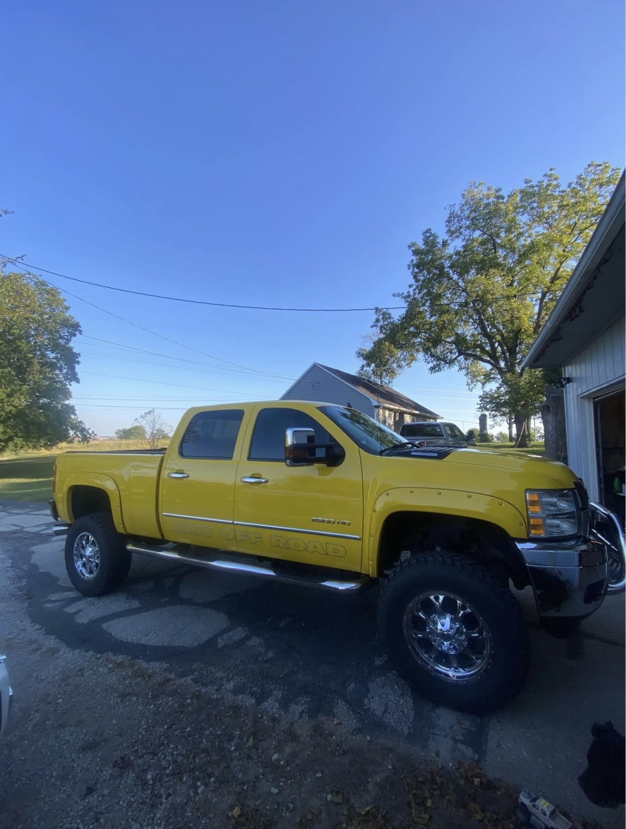 Used 2014 Chevrolet Silverado 2500 LT w/ Interior Plus Package AWD/4WD image 1