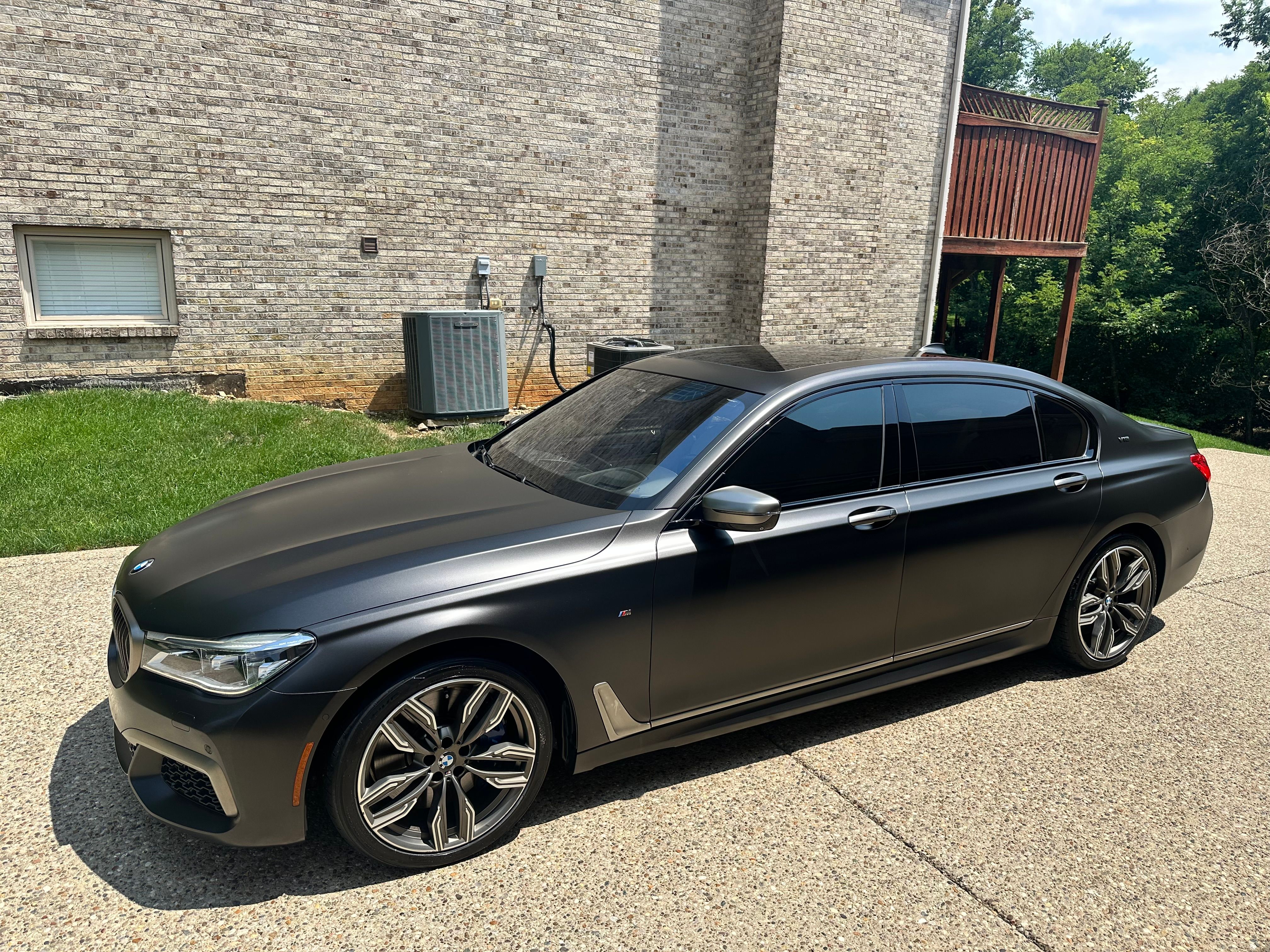Used 2017 BMW M760i xDrive AWD/4WD image 4