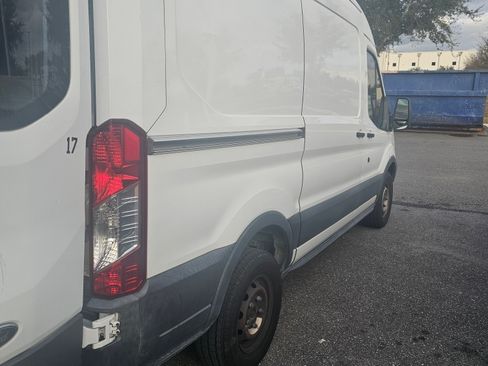 Used 2018 Ford Transit 250 130 Medium Roof image 6