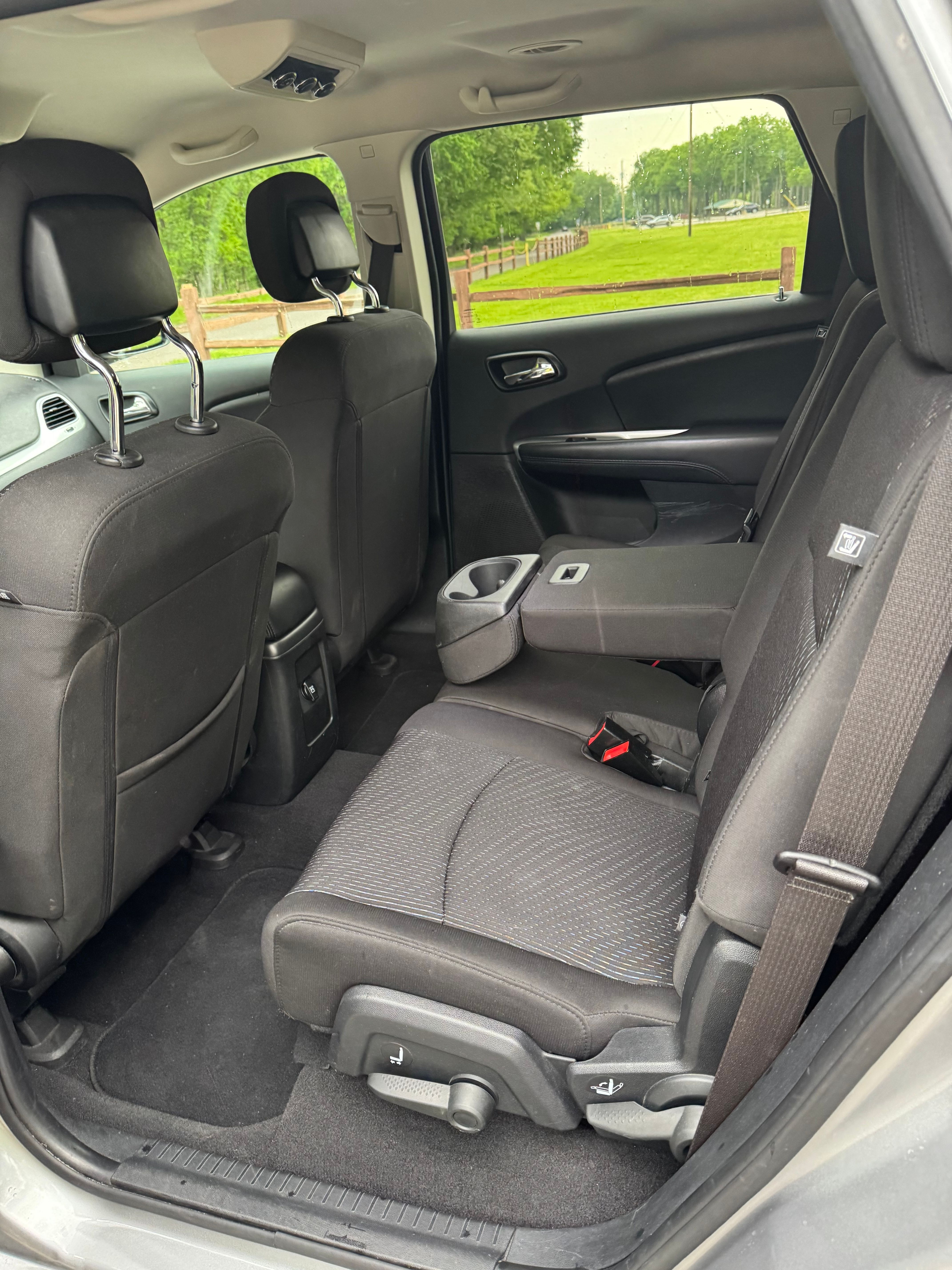 Used 2017 Dodge Journey Crossroad FWD image 8