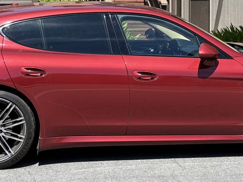 Used 2016 Porsche Panamera image 11