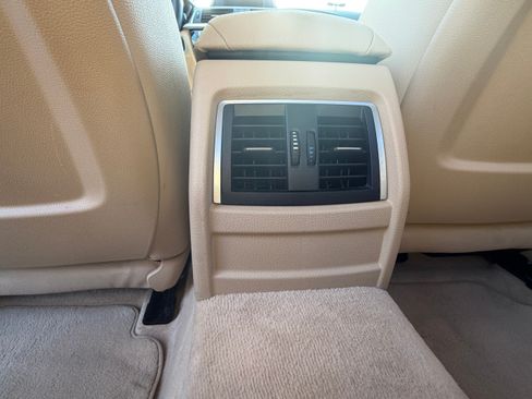 Used 2016 BMW 320i Sedan RWD image 21