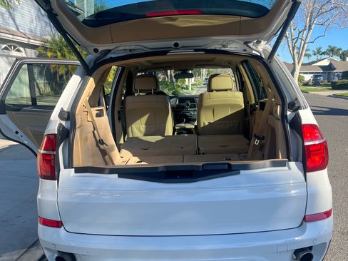 Used 2011 BMW X5 xDrive35i image 12