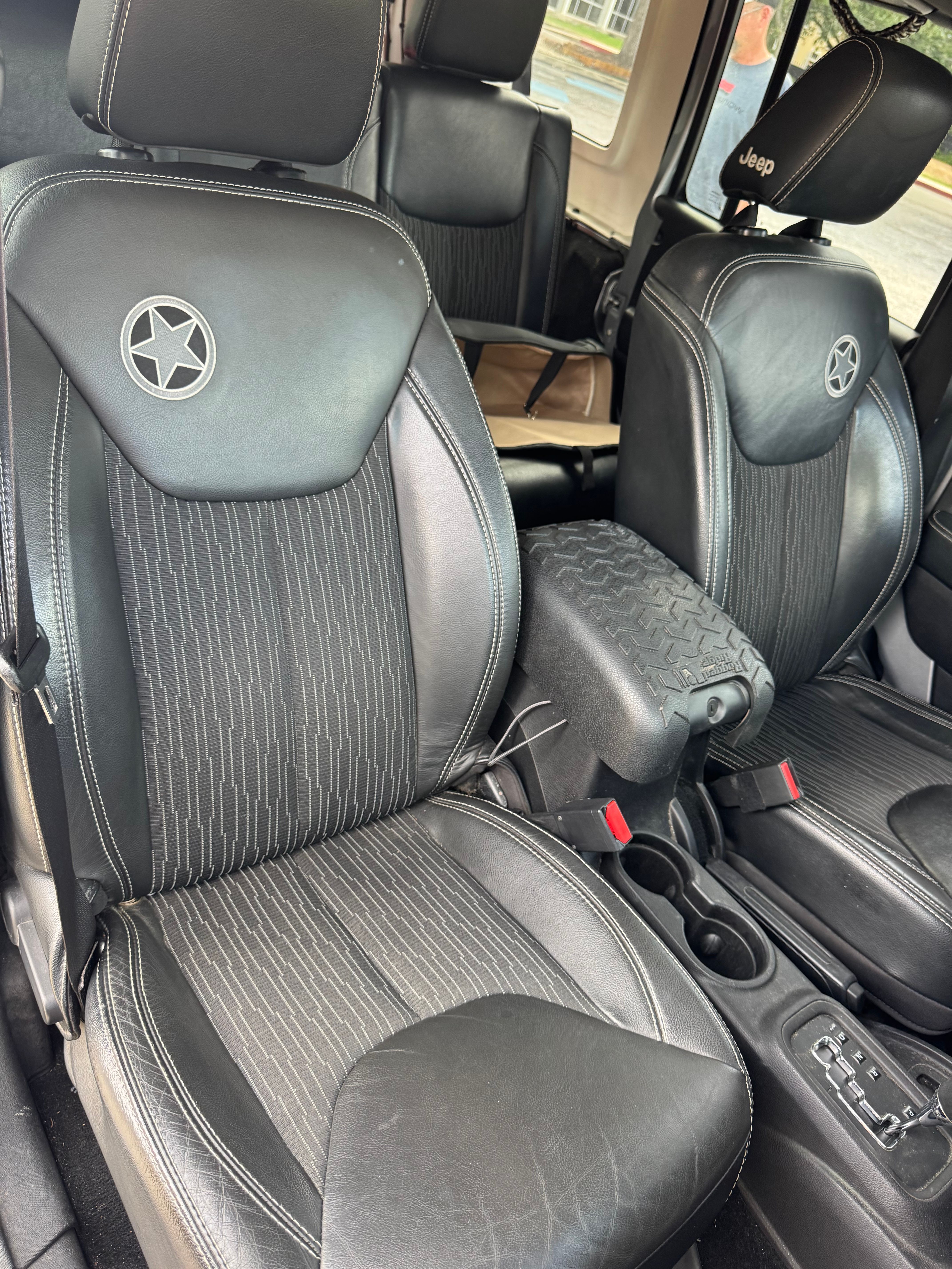 Used 2015 Jeep Wrangler Unlimited Sport AWD/4WD image 25