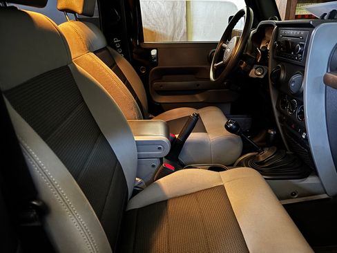 Used 2010 Jeep Wrangler Sport w/ Black Appearance Group image 5