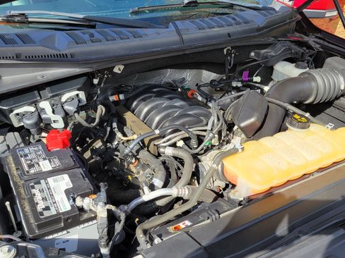 Used 2018 Ford F150 Lariat w/ Equipment Group 502A Luxury image 24