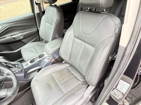 Used 2013 Ford Escape Titanium w/ Parking Technology Pkg image 20