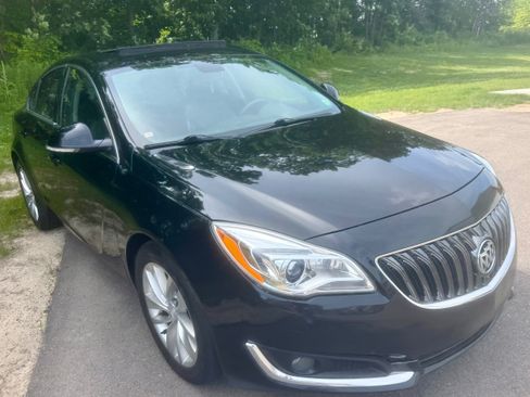 Used 2017 Buick Regal Premium FWD image 4