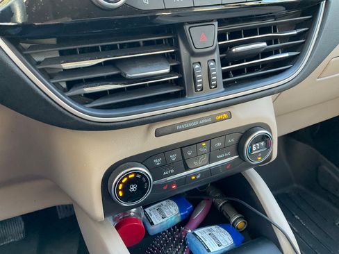 Used 2020 Ford Escape SEL image 13