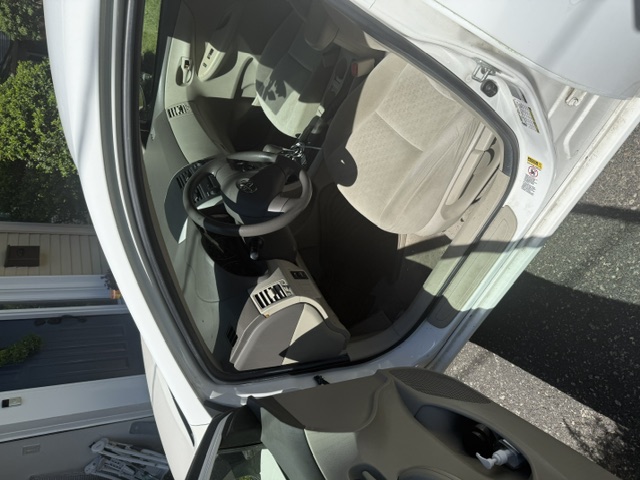 Used 2009 Toyota Corolla LE FWD image 1