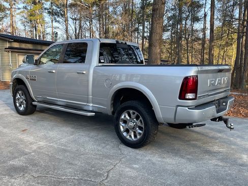 Used 2018 RAM 3500 Laramie Longhorn image 4