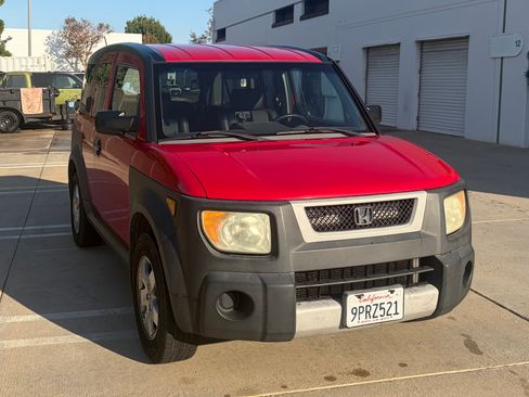 Used 2005 Honda Element EX image 2