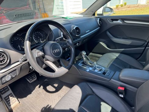 Used 2017 Audi A3 e-tron Premium image 6