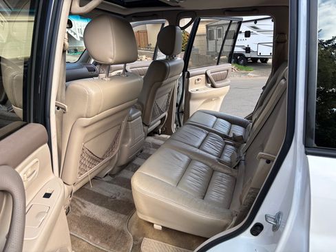 Used 2000 Toyota Land Cruiser image 9