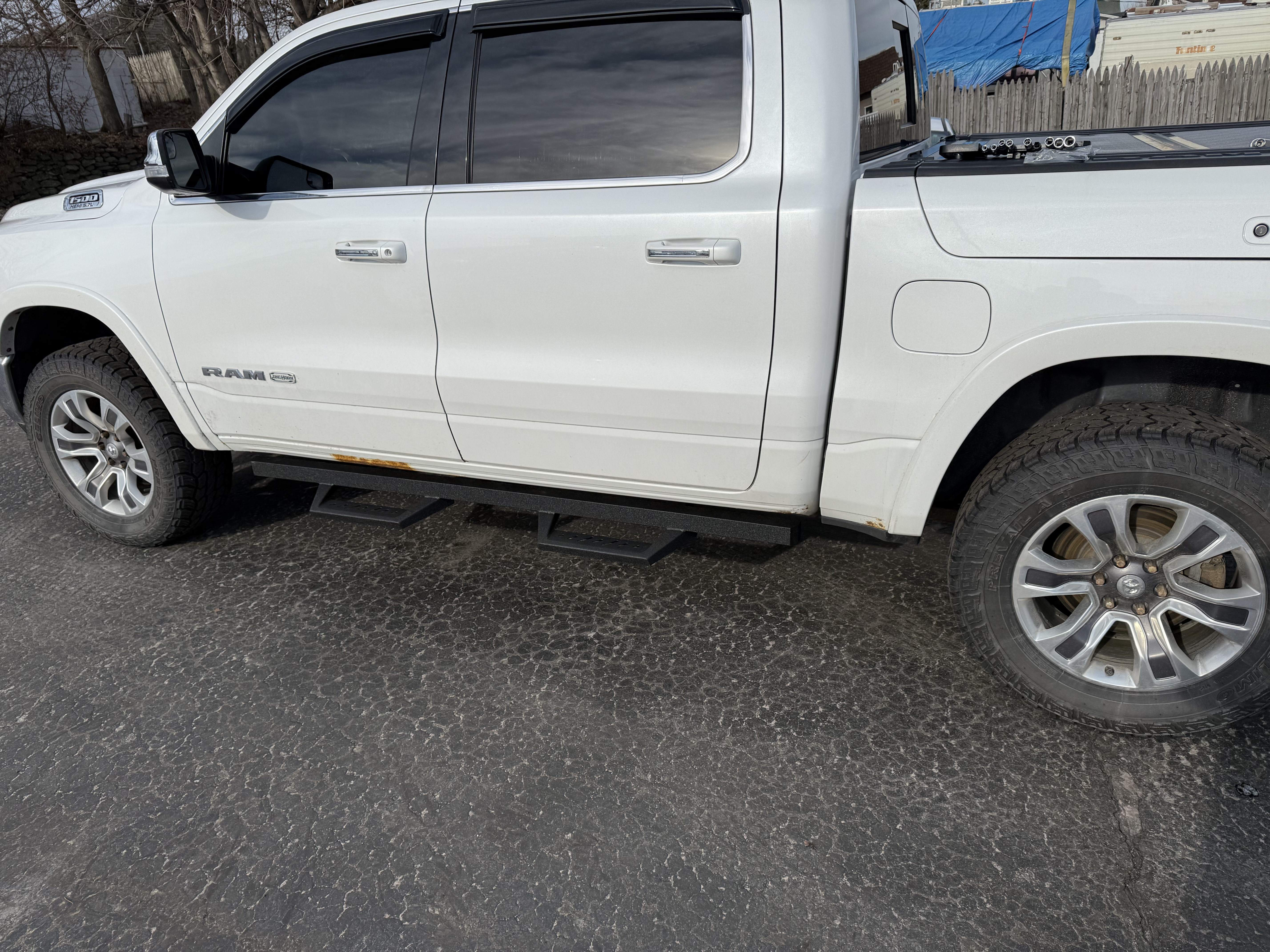 Used 2019 RAM 1500 Laramie Longhorn AWD/4WD image 4