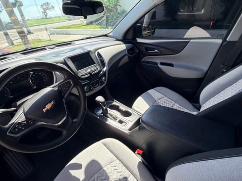 Used 2023 Chevrolet Equinox LS w/ LS Convenience Package FWD image 17