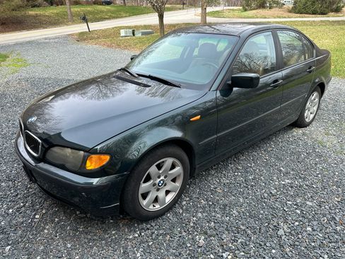 Used 2002 BMW 325i Sedan image 4