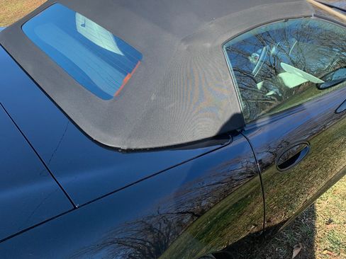 Used 2004 Chevrolet Corvette Convertible w/ Preferred Equipment Group image 16