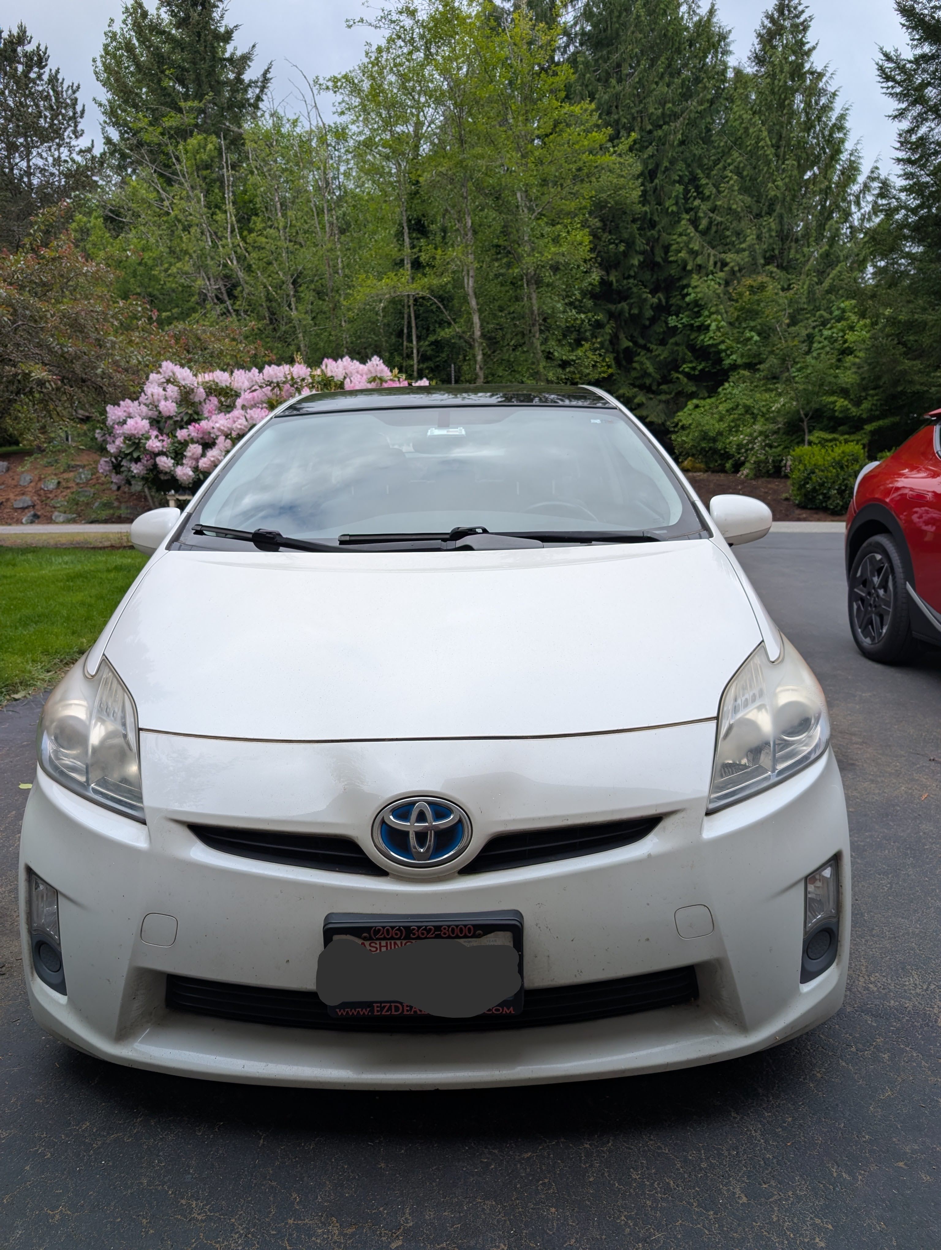 Used 2010 Toyota Prius Five FWD image 1