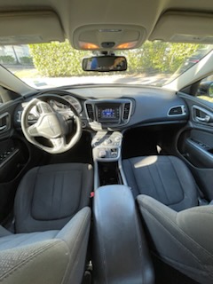 Used 2016 Chrysler 200 Limited w/ Convenience Group FWD image 9