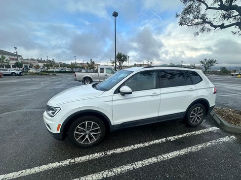 Used 2021 Volkswagen Tiguan S image 4