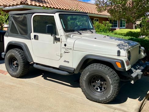 Used 1999 Jeep Wrangler Sport AWD/4WD image 1
