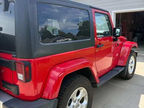 Used 2015 Jeep Wrangler Sahara AWD/4WD image 5
