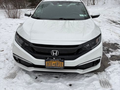 Used 2019 Honda Civic EX image 1