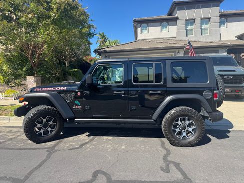 Used 2021 Jeep Wrangler Unlimited Rubicon AWD/4WD image 2