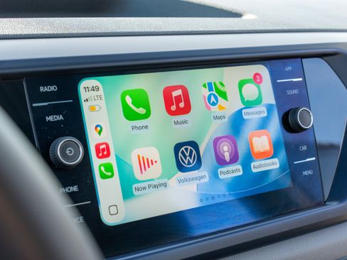 Used 2022 Volkswagen Taos SE w/ Panoramic Sunroof Package image 17