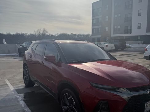 Used 2021 Chevrolet Blazer RS w/ Enhanced Convenience Package image 2