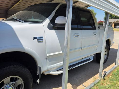 Used 2001 Ford F150 XLT AWD/4WD image 1