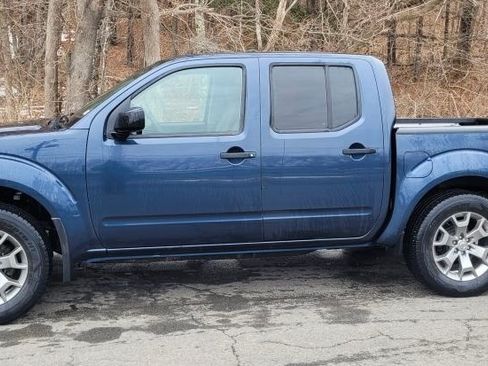 Used 2020 Nissan Frontier SV image 9