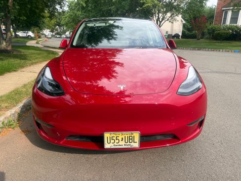 Used 2023 Tesla Model Y Long Range AWD/4WD image 18