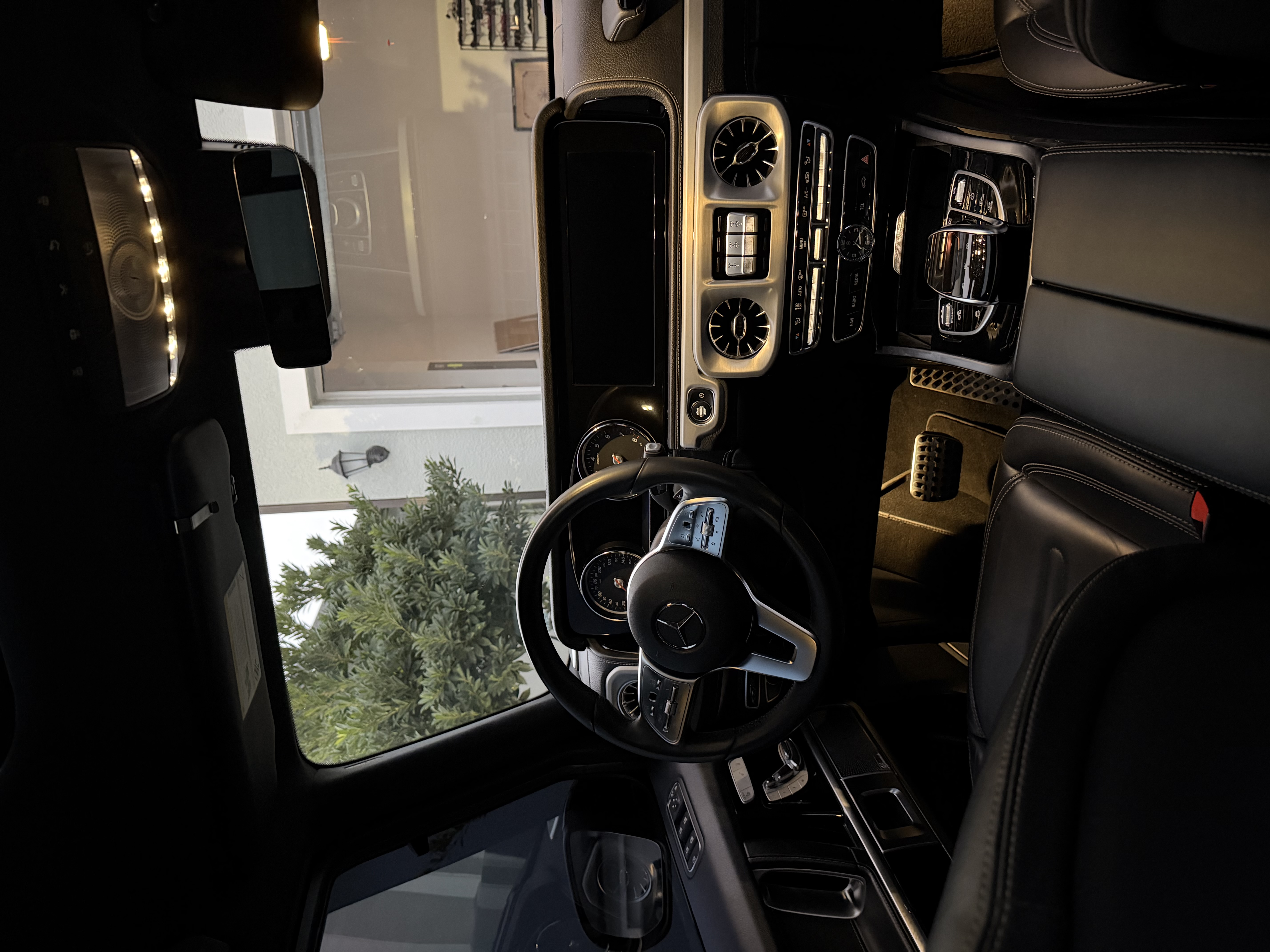 Used 2019 Mercedes-Benz G 550 image 12