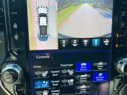 Used 2020 RAM 3500 Limited image 19