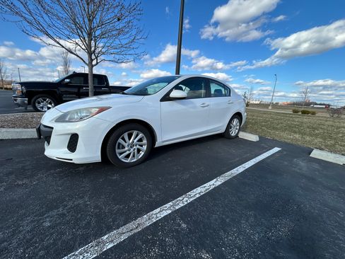 Used 2013 MAZDA MAZDA3 i Touring image 2