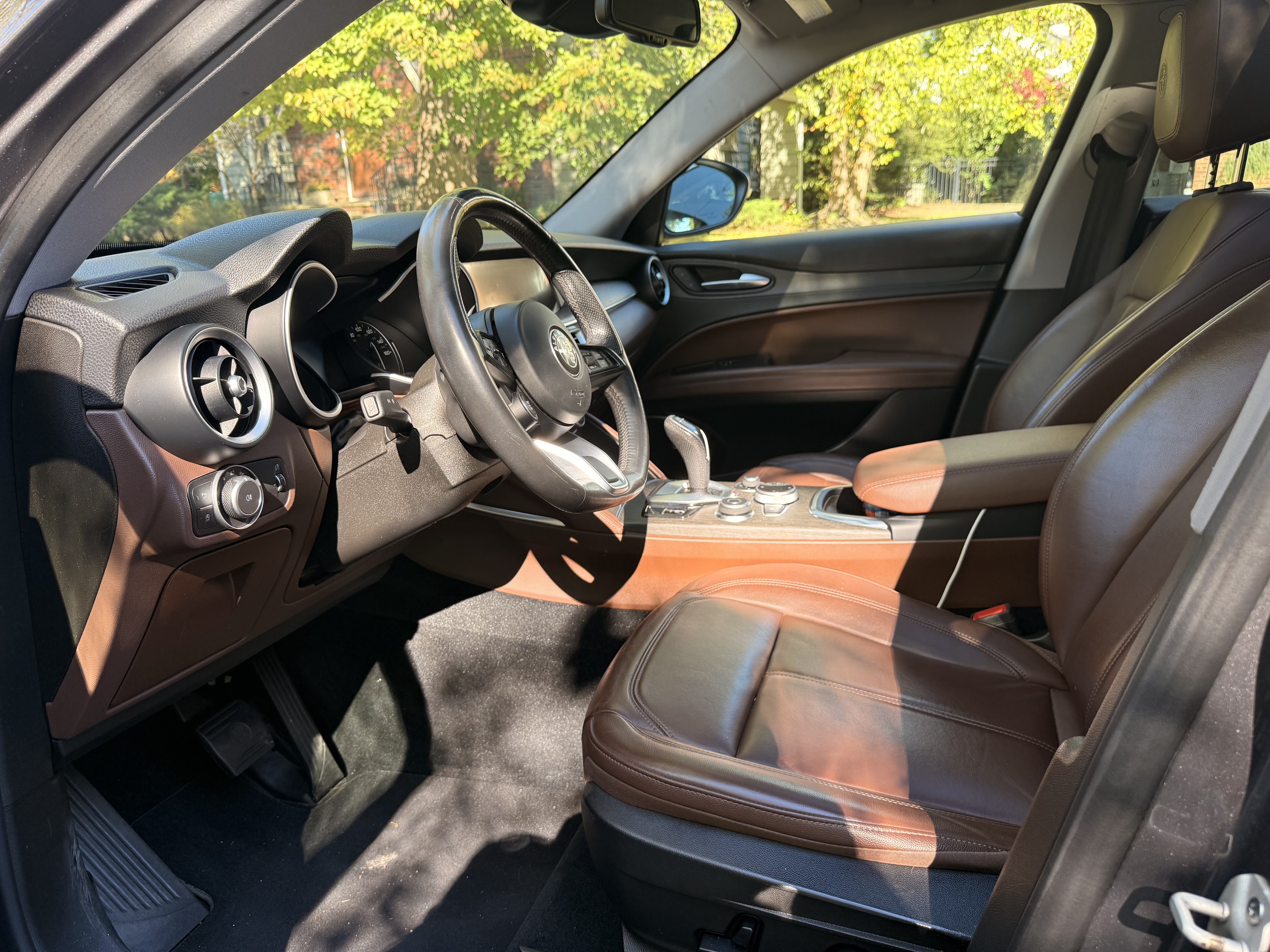 Used 2021 Alfa Romeo Stelvio Ti w/ Active Assist 2 Package TI AWD/4WD image 12
