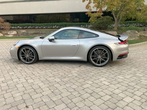 Used 2023 Porsche 911 Carrera image 25