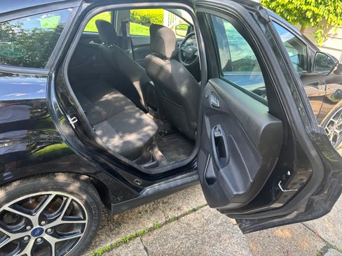 Used 2018 Ford Focus SEL image 11