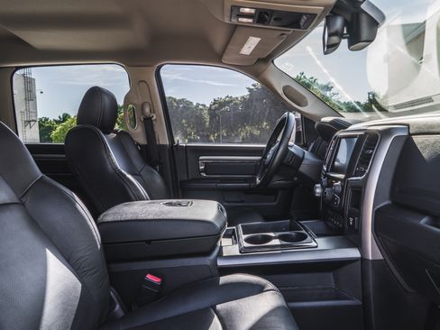 Used 2014 RAM 1500 Sport w/ Convenience Group image 21